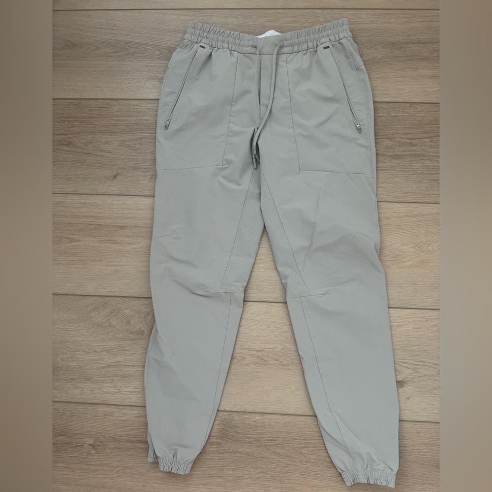 Lululemon Athletica Men's ABC Warpstreme Khaki Joggers